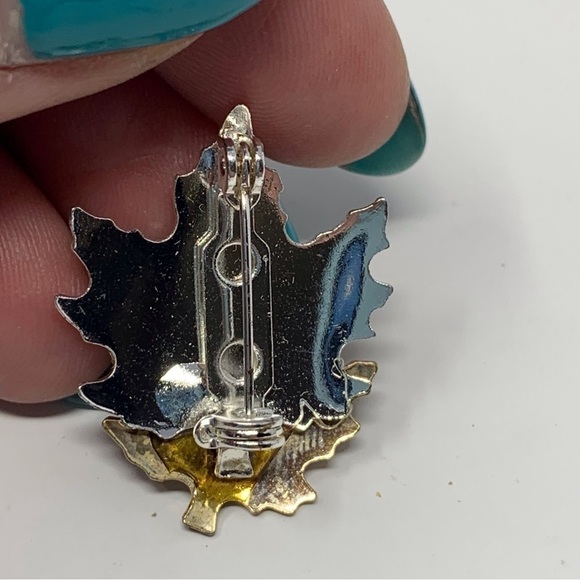 Small Silver and Gold Tone Fall Maple Leaf Pin Brooch - Picture 2 of 5